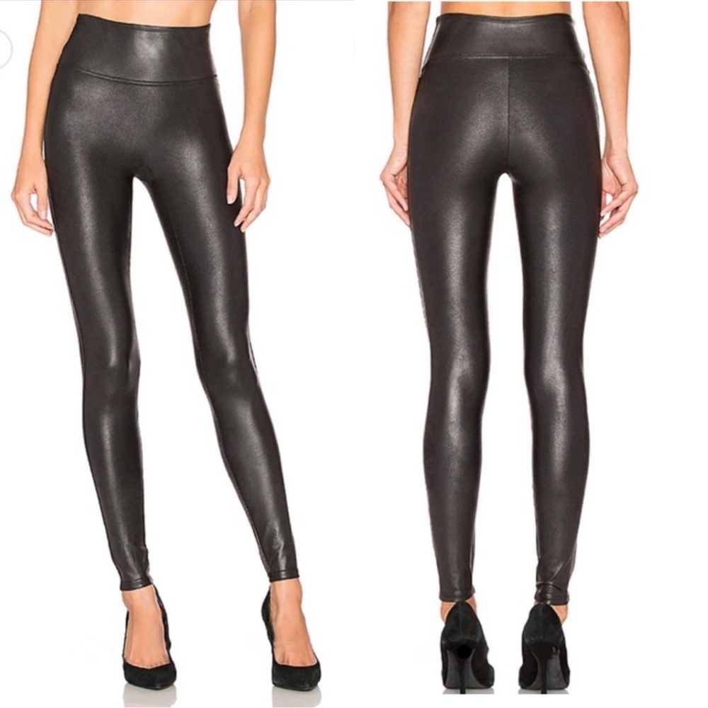 SPANX Black Crackle Metallic Faux Leather Leggings in Size XL
